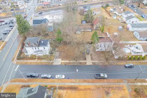 201 W Evesham Ave, Magnolia, NJ 08049