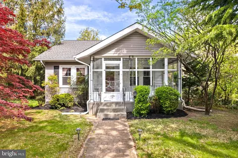 31 E Merchant St, Audubon, NJ 08106