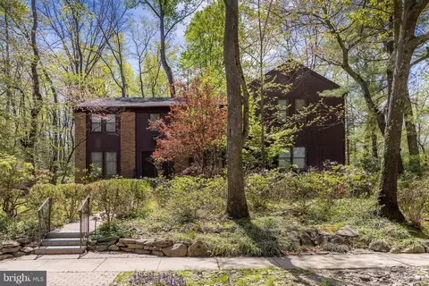 1776 Queen Anne Rd, Cherry Hill, NJ 08003