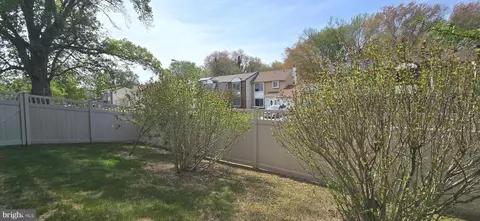 Exterior - 2 Cardinal Dr, Clementon, NJ 08021 photo 3 of 7