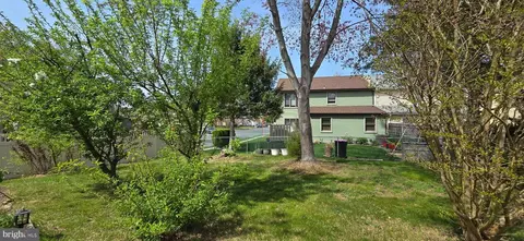 Exterior - 2 Cardinal Dr, Clementon, NJ 08021 photo 5 of 7