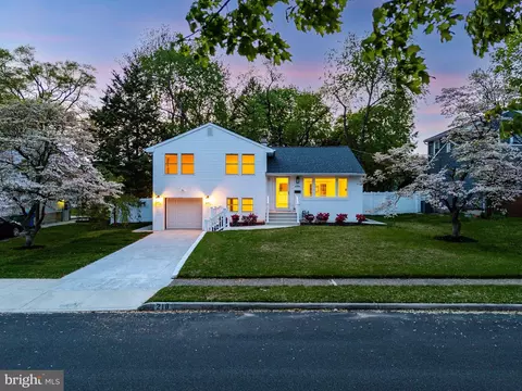 218 Rhode Island Ave, Cherry Hill, NJ 08002