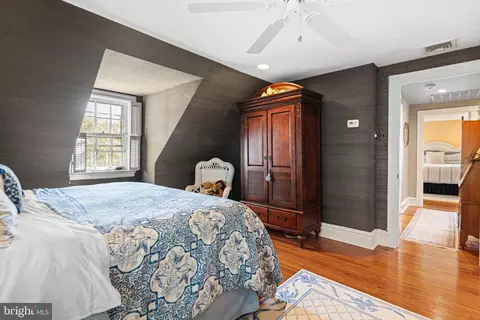 Bedroom - 902 Warwick Rd, Haddonfield, NJ 08033 photo 4 of 6