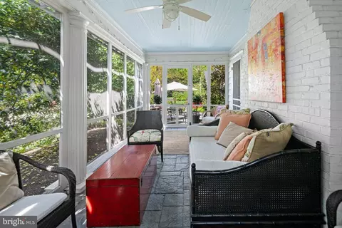 Exterior - 902 Warwick Rd, Haddonfield, NJ 08033 photo 5 of 12
