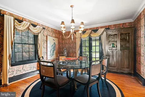 Dining - 902 Warwick Rd, Haddonfield, NJ 08033 photo 2 of 4