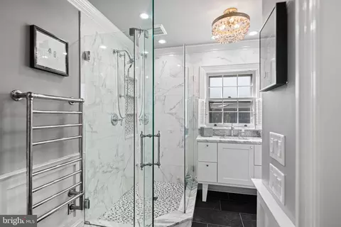 Bath - 902 Warwick Rd, Haddonfield, NJ 08033 photo 1 of 4