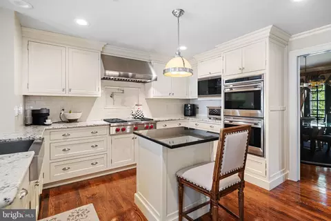 Kitchen - 902 Warwick Rd, Haddonfield, NJ 08033 photo 2 of 4