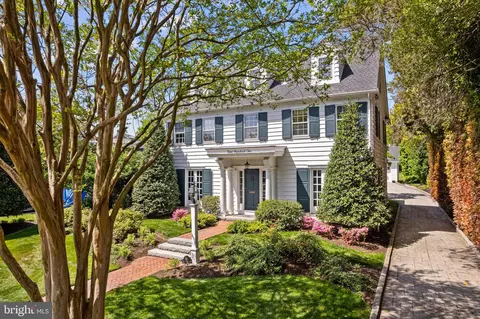 Exterior - 902 Warwick Rd, Haddonfield, NJ 08033 photo 2 of 12