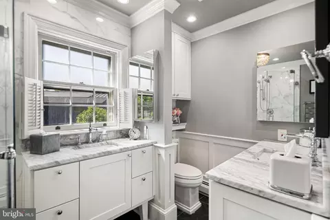 Bath - 902 Warwick Rd, Haddonfield, NJ 08033 photo 2 of 4