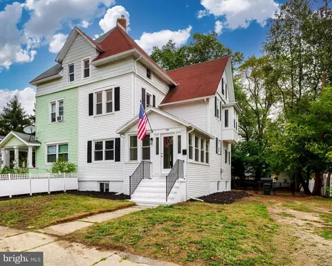 139 Maple Ter, Merchantville, NJ 08109