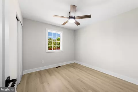 129 Juniper Ave, Berlin, NJ 08009 photo 20