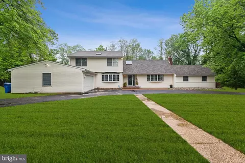 1602 Ravenswood Way, Cherry Hill, NJ 08003