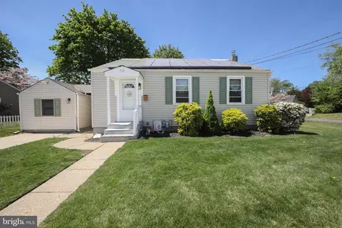 43 Churchill Rd, Cherry Hill, NJ 08034