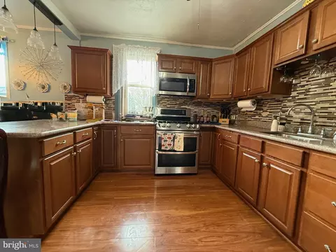 531 6th Ave, Lindenwold, NJ 08021