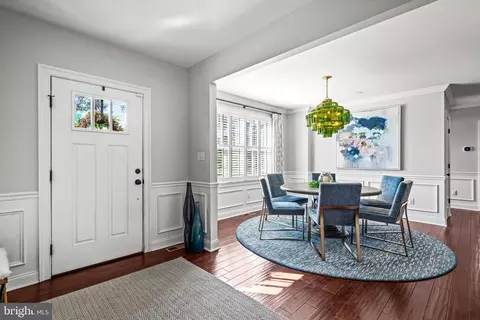 Entry Way - 11 E Upland Way, Haddonfield, NJ 08033 photo 4 of 15