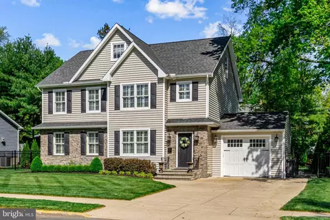 Exterior - 11 E Upland Way, Haddonfield, NJ 08033 photo 4 of 14