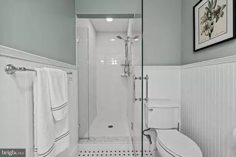 Bath - 11 E Upland Way, Haddonfield, NJ 08033 photo 4 of 11