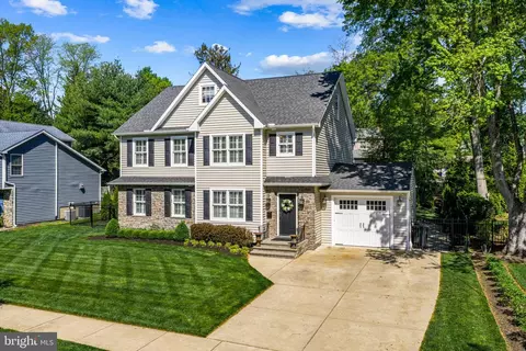 Exterior - 11 E Upland Way, Haddonfield, NJ 08033 photo 2 of 14