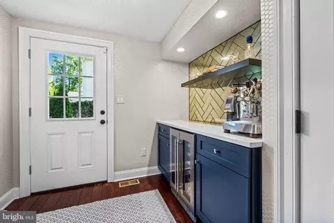 Entry Way - 11 E Upland Way, Haddonfield, NJ 08033 photo 8 of 15
