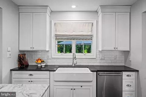 Kitchen - 11 E Upland Way, Haddonfield, NJ 08033 photo 7 of 9