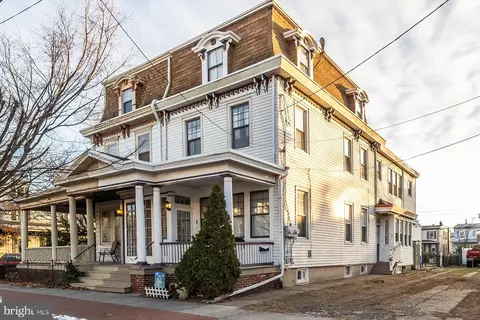 318 Monmouth St, Gloucester City, NJ 08030