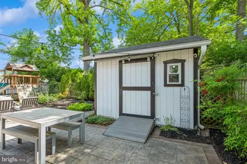 Exterior - 829 Cedar Ave, Haddonfield, NJ 08033 photo 1 of 2