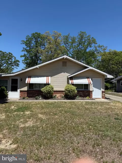 166 Elmtowne Blvd, Hammonton, NJ 08037