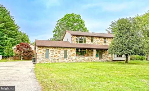 1056 Chews Landing Rd, Clementon, NJ 08021