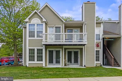 175 Kenwood Dr, Sicklerville, NJ 08081