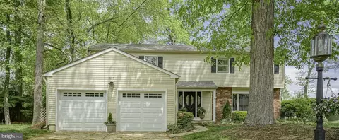 107 Greenvale Rd, Cherry Hill, NJ 08034