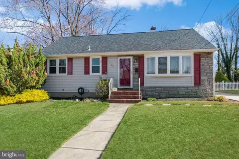 22 N Browning Ave, Somerdale, NJ 08083