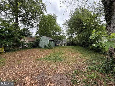Exterior - 21 Elm Ave, Clementon, NJ 08021 photo 2 of 2