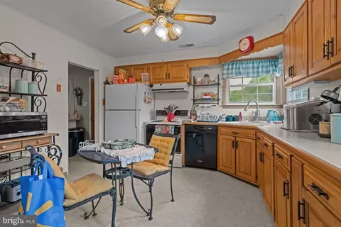 148 E Central Ave, Hammonton, NJ 08037 photo 13