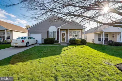 4 Montclair Ave, Berlin, NJ 08009