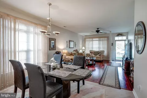 Dining - 4 Montclair Ave, Berlin, NJ 08009 photo 1 of 5