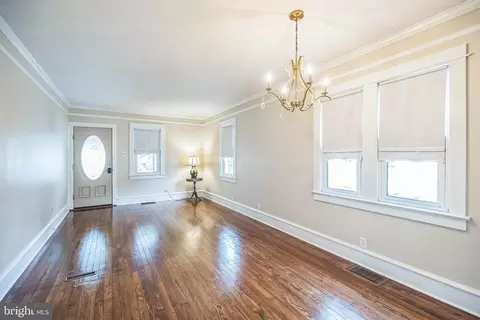 23 Lincoln Ave, Mount Ephraim, NJ 08059