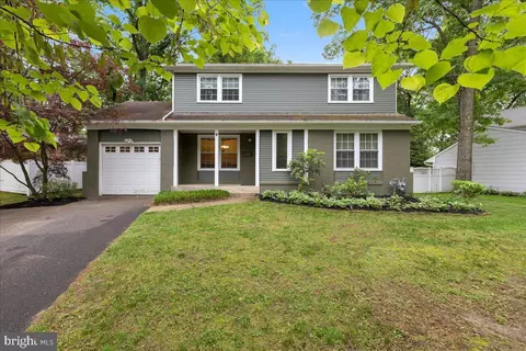 9 Cricket Ln, Cherry Hill, NJ 08003