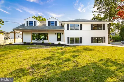 929 Lakeshore Dr, Haddon Township, NJ 08108