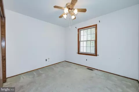 Bedroom - 125 Elm Ave, Lindenwold, NJ 08021 photo 2 of 2