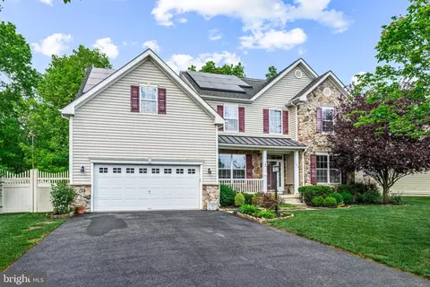 29 Buckingham Dr, Berlin, NJ 08009