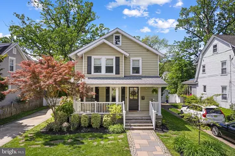 328 Avondale Ave, Haddonfield, NJ 08033