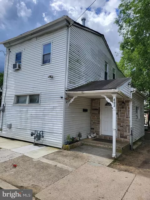 403 N 29th St, Camden, NJ 08105