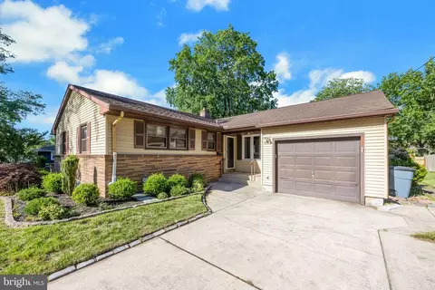 835 Wayside Ln, Haddonfield, NJ 08033