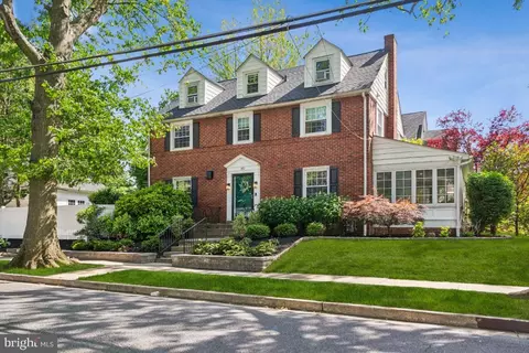 330 Wood Ln, Haddonfield, NJ 08033