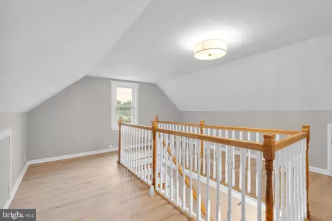 Entry Way - 819 Evesham Rd, Glendora, NJ 08029 photo 4 of 4