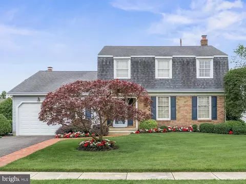 816 Cotswold Rd, Somerdale, NJ 08083