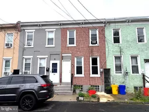 744 Cherry St, Camden, NJ 08103