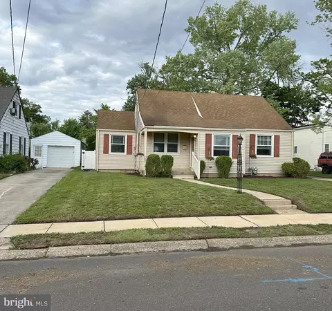 120 Lindsey Ave, Runnemede, NJ 08078
