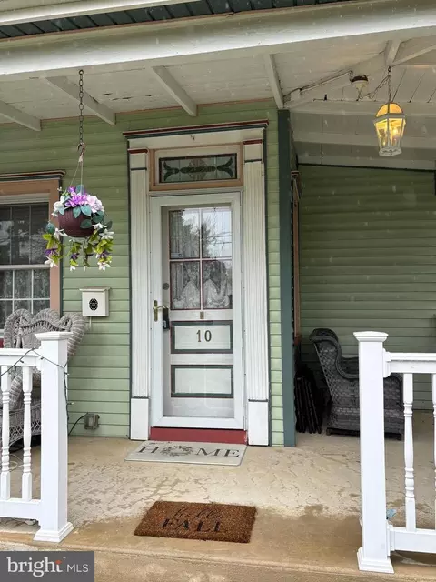 10 E Taunton Ave, Berlin, NJ 08009