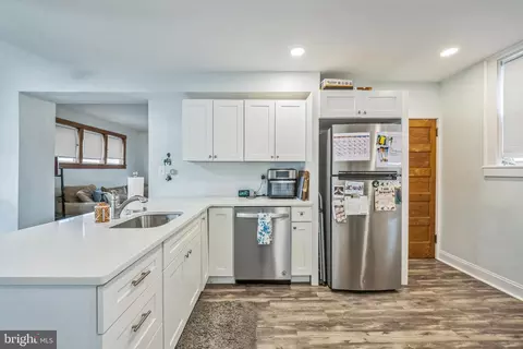 Kitchen - 122 E Pine St, Audubon, NJ 08106 photo 3 of 4